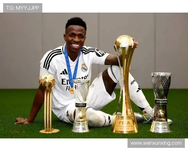 雷速西甲第34轮评选：安东尼圆月弯刀姆巴佩双响谁是MVP